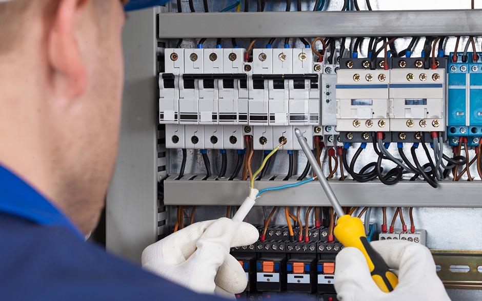 technicien électricien Saint-Maurice